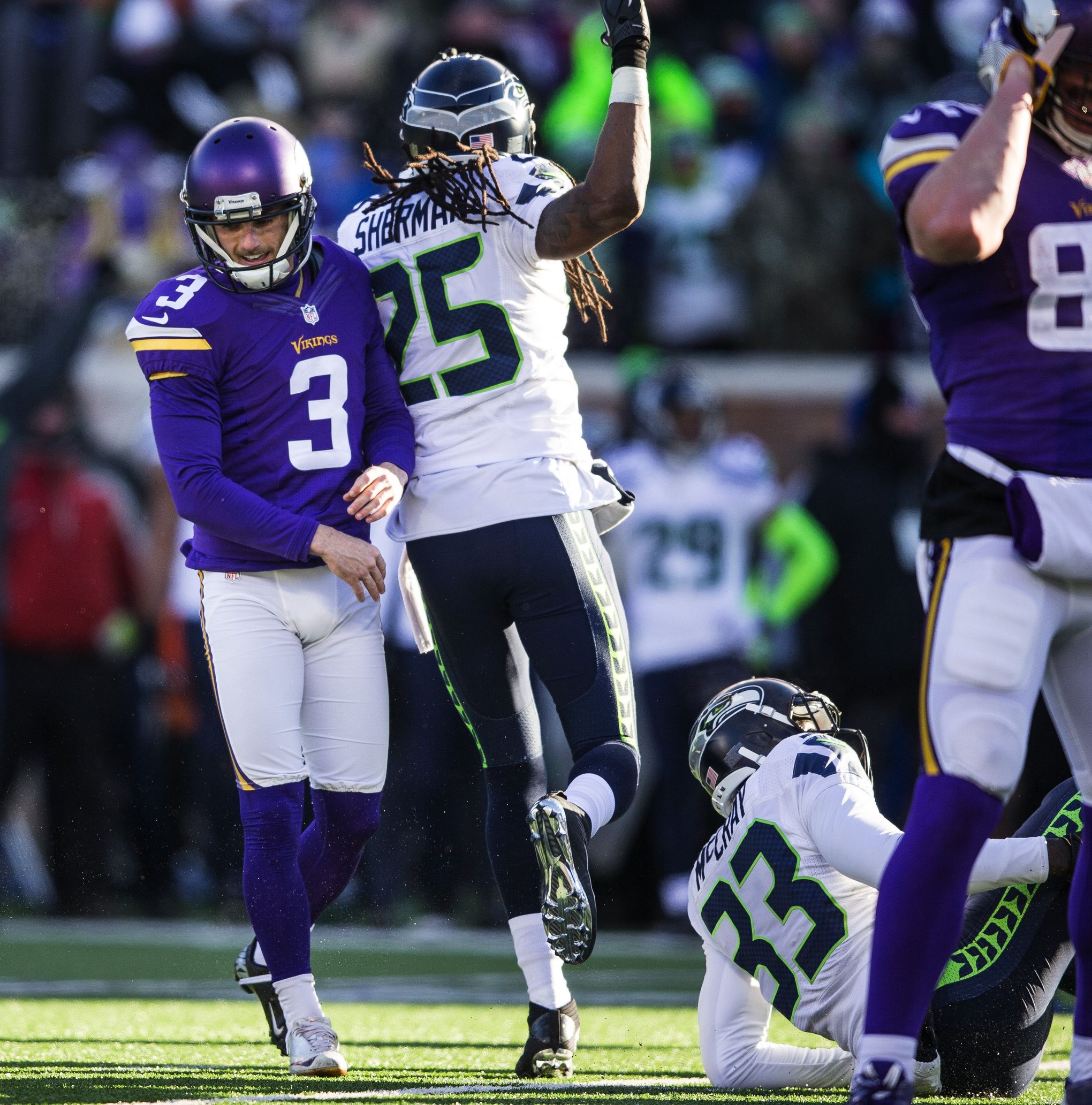 Vikings radio man calls game-winning field goal try 'good,' but it