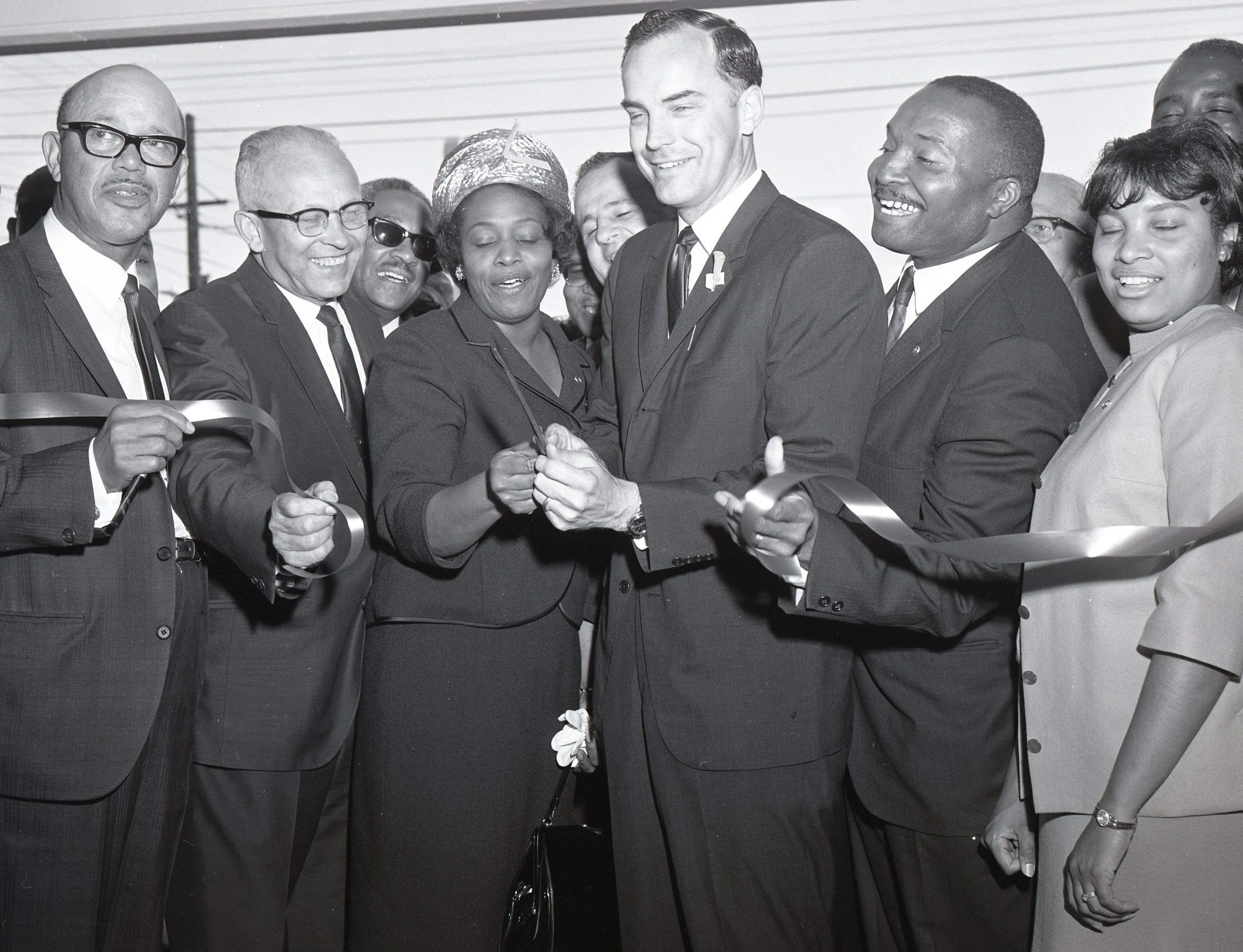 Empire ＆Liberty BANK Santander Bank Inks 6K-SF Deal for New Branch Near Grand Central