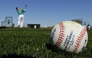 Chat live with Mariners reporter Ryan Divish about spring training ...