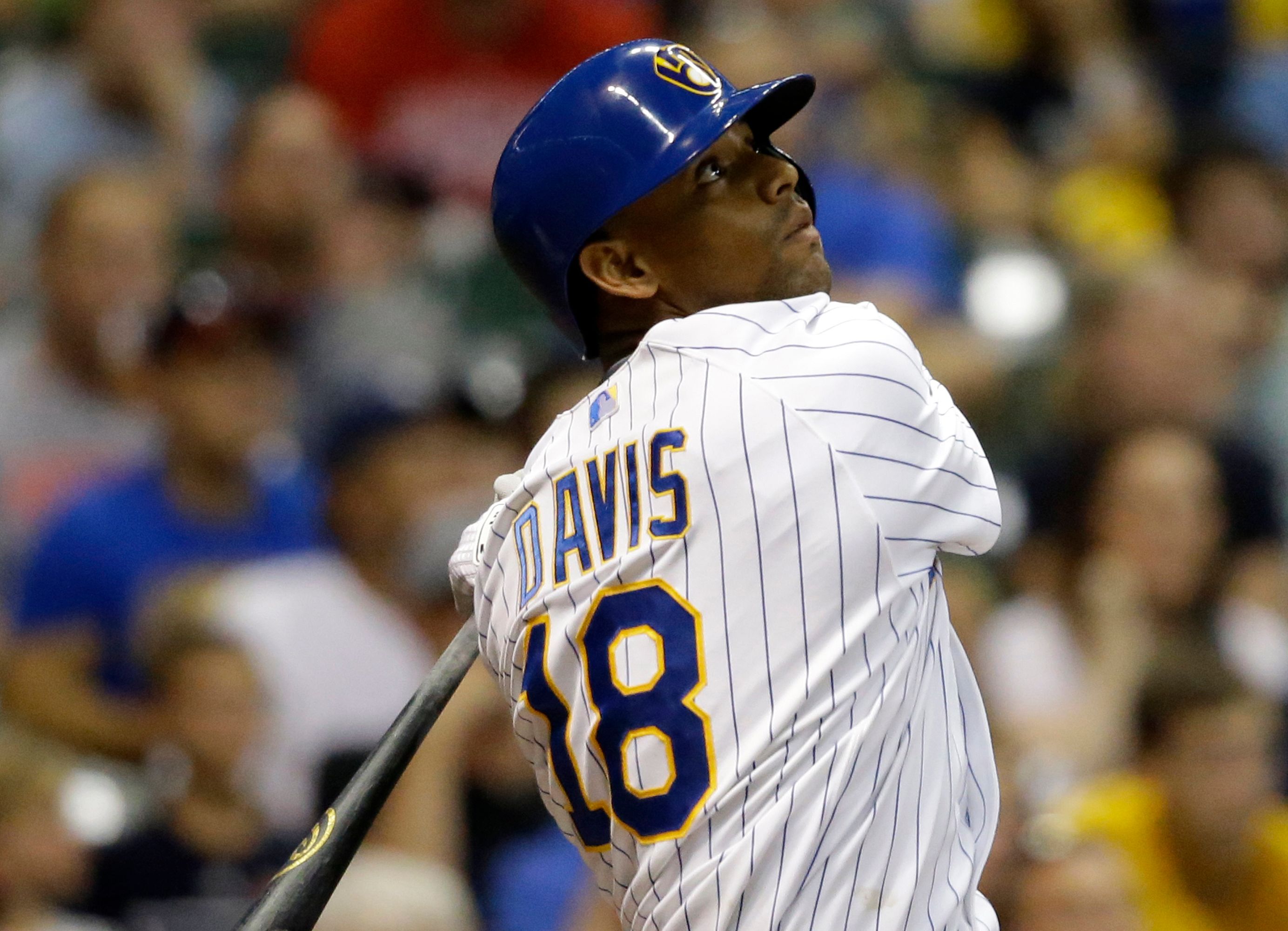 Brewers trade OF Khris Davis to Athletics for 2 prospects | The Seattle  Times