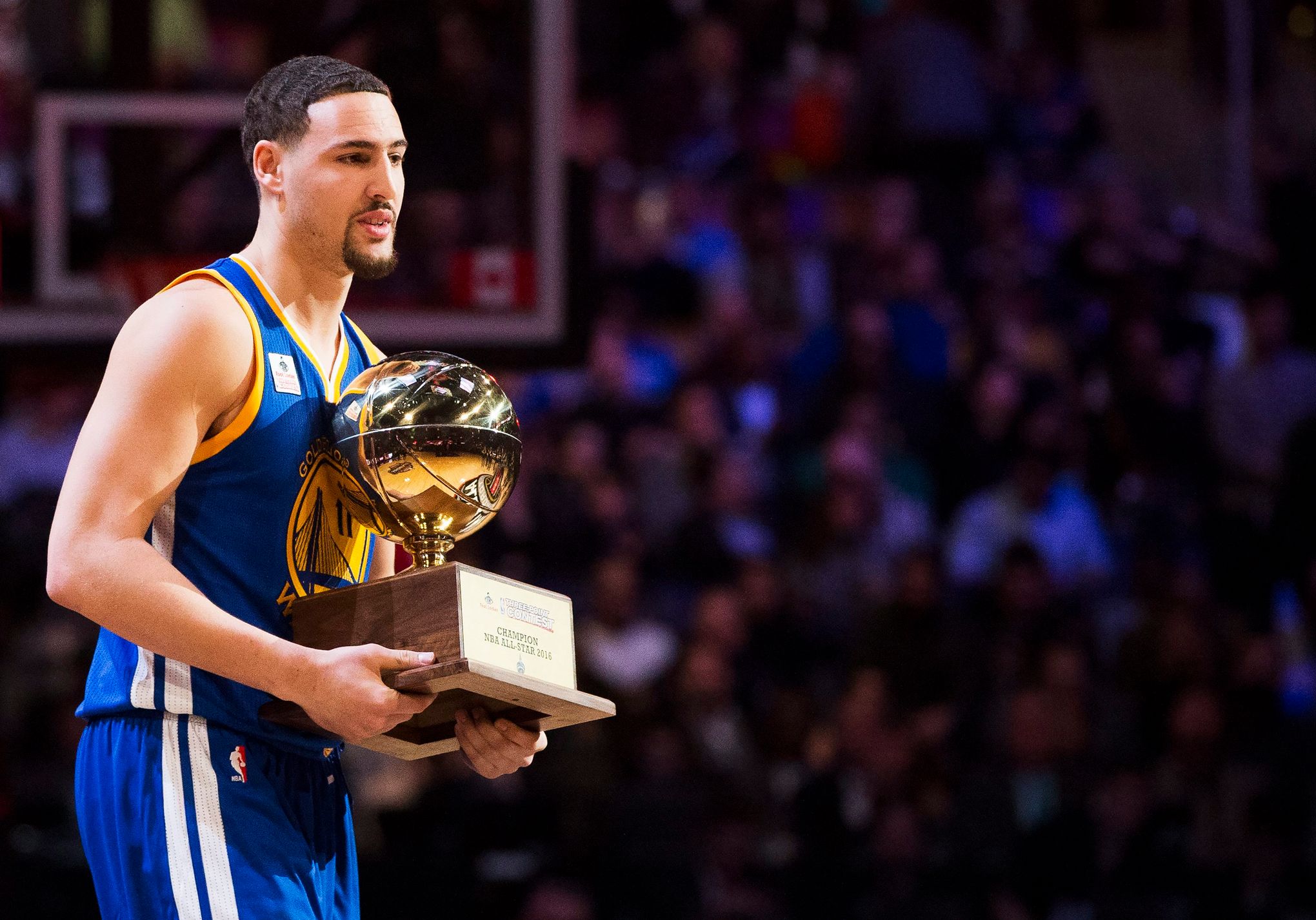 Thompson beats Curry to win 3-point title | The Seattle Times