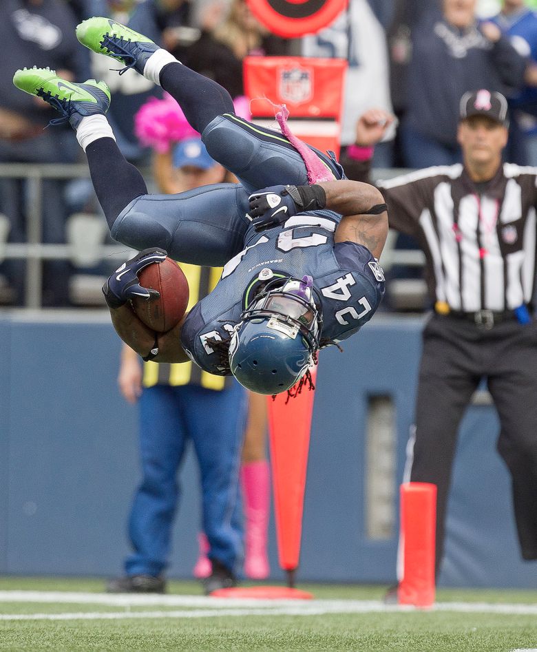 Marshawn Lynch Posts Photo of Hanging Cleats, Hints at Retirement