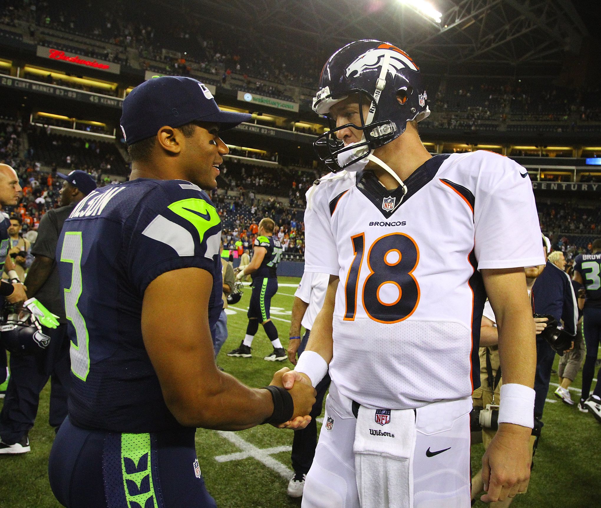 Seahawks' Russell Wilson writes a thank-you letter to Peyton