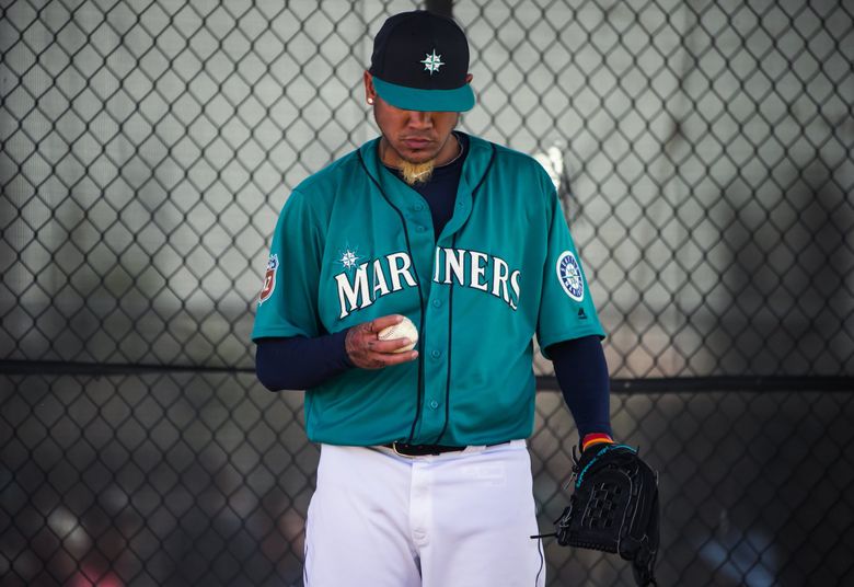 Domingo Ayala visits Mariners Spring Training