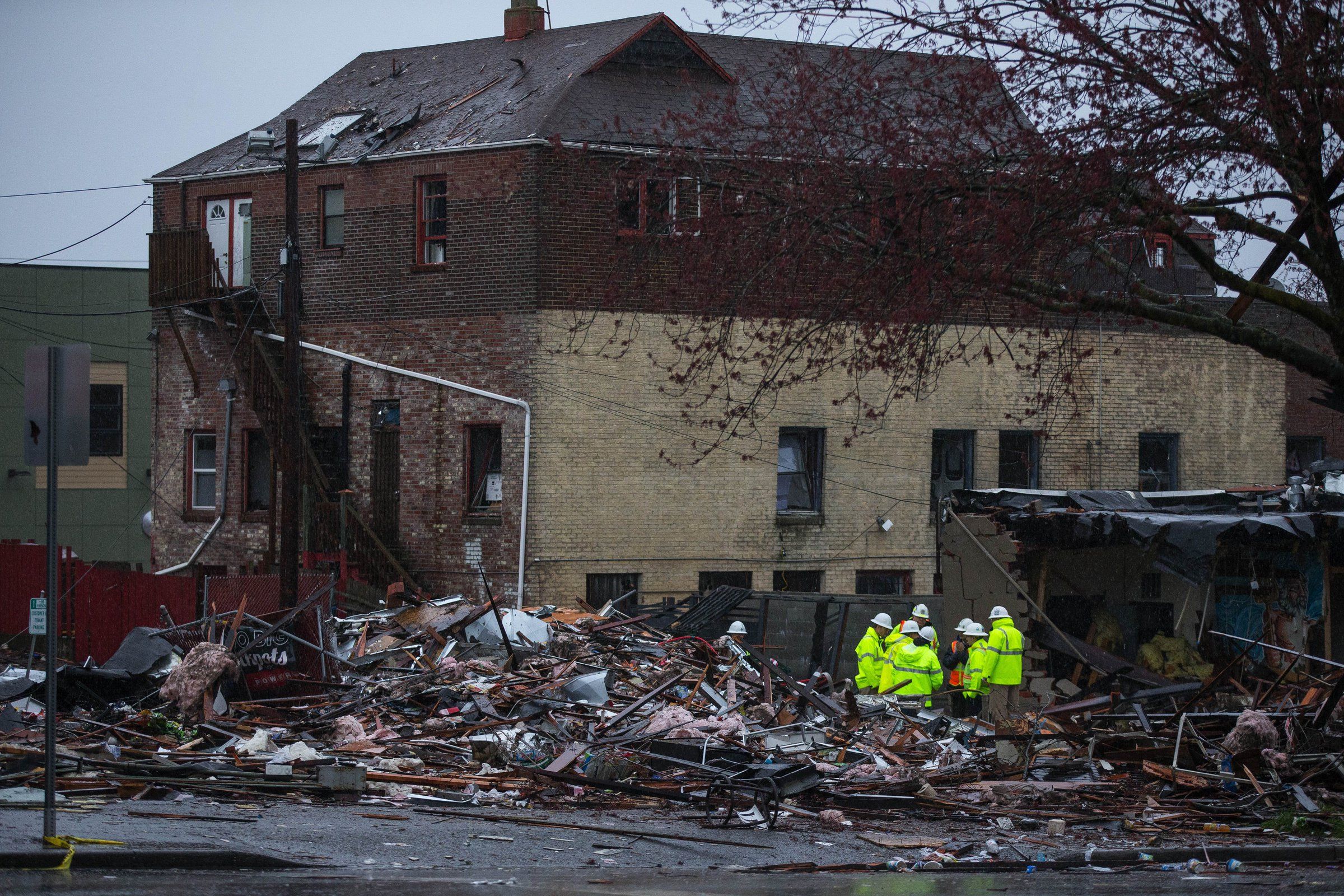 Seattle explosion leaves heart of Greenwood neighborhood a