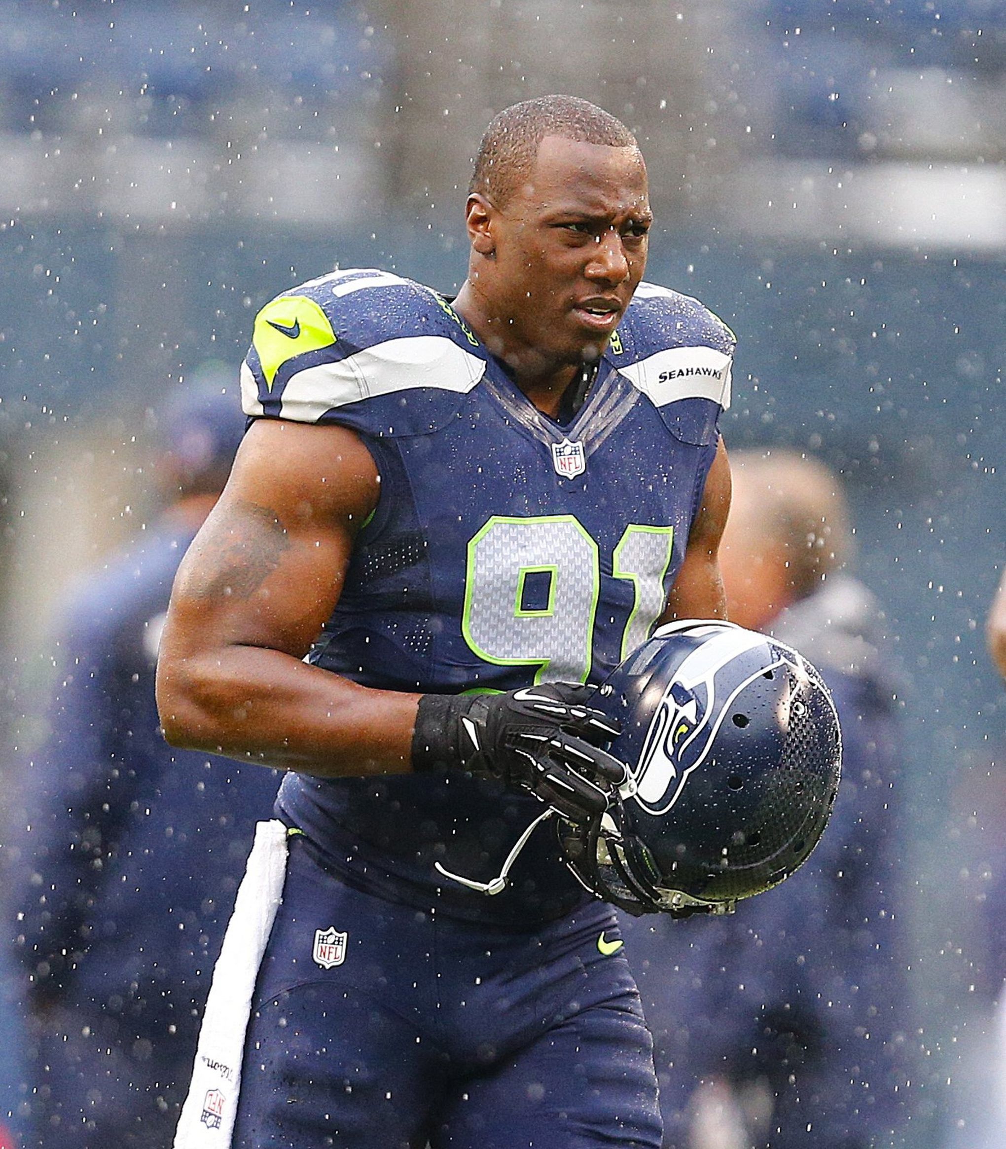 Michael Bennett, Bruce Irvin skip Seahawks OTAs