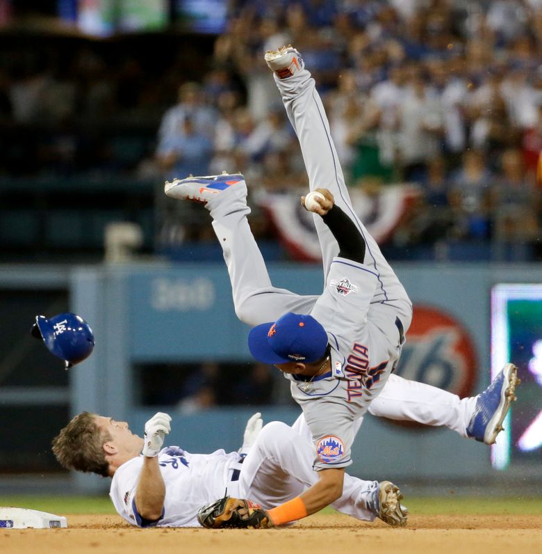 Chase Utley's takeout slide breaks Ruben Tejada's leg as Los