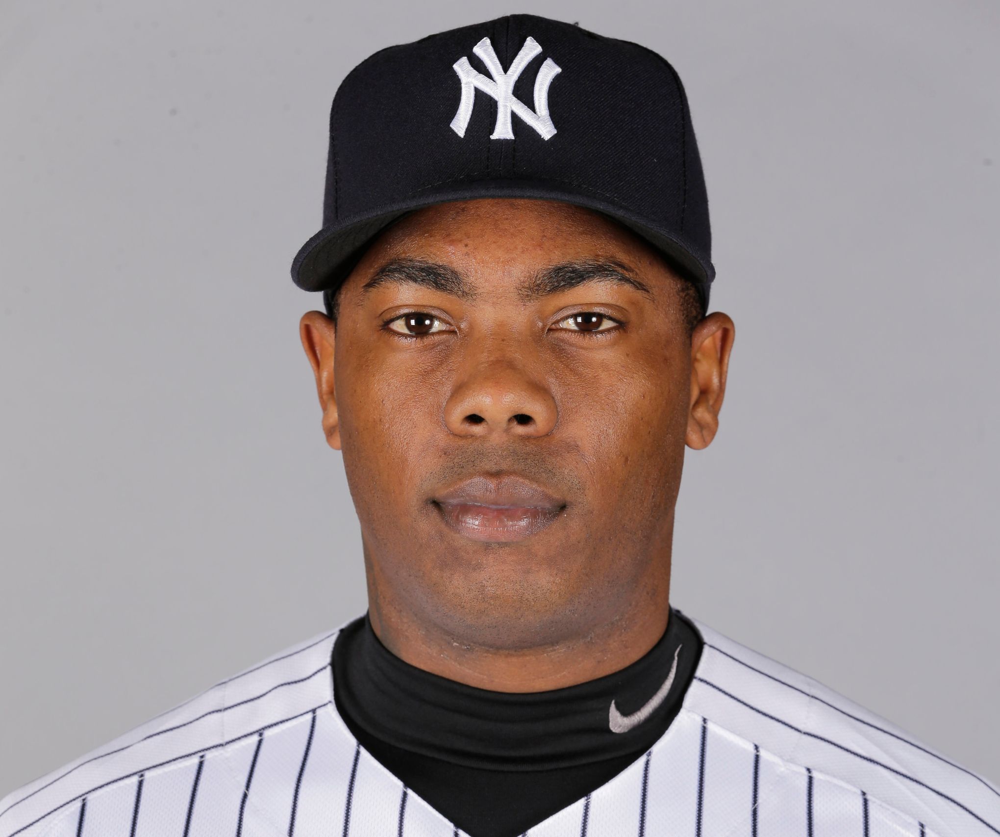 Yankees get Aroldis Chapman from Reds for 4 minor leaguers - The