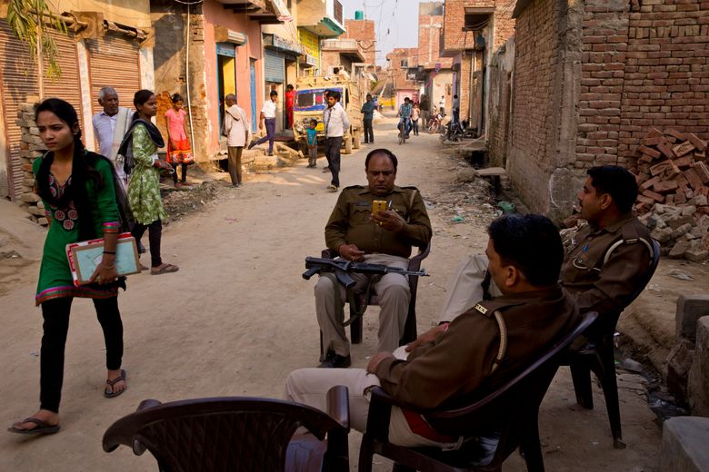 Buy Shot of an old lady sitting on street Pictures, Images, Photos By India  Today - Others pictures