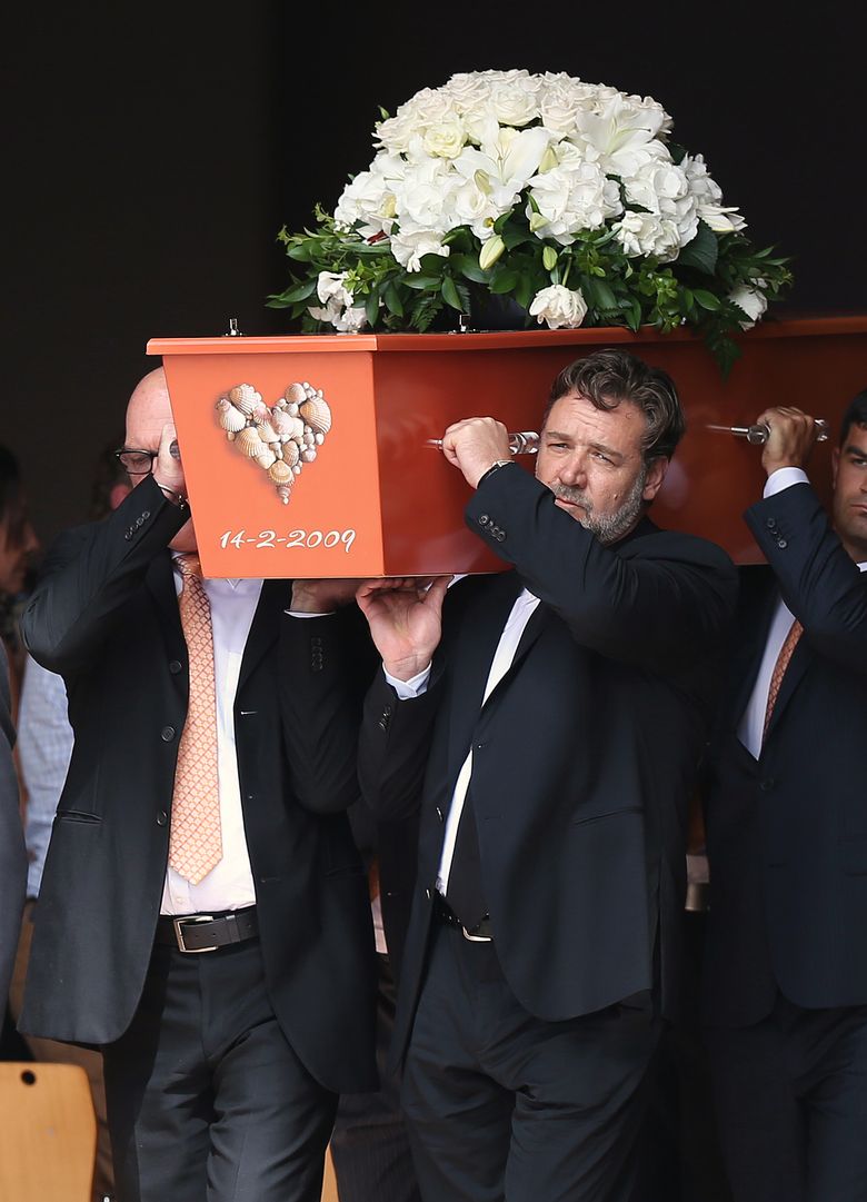 Russell Crowe was pallbearer at cousin Martin Crowe's funeral