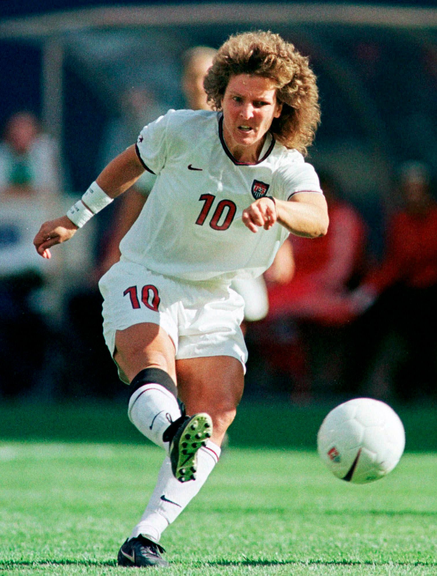 She was America s first women s soccer star. Now Michelle Akers