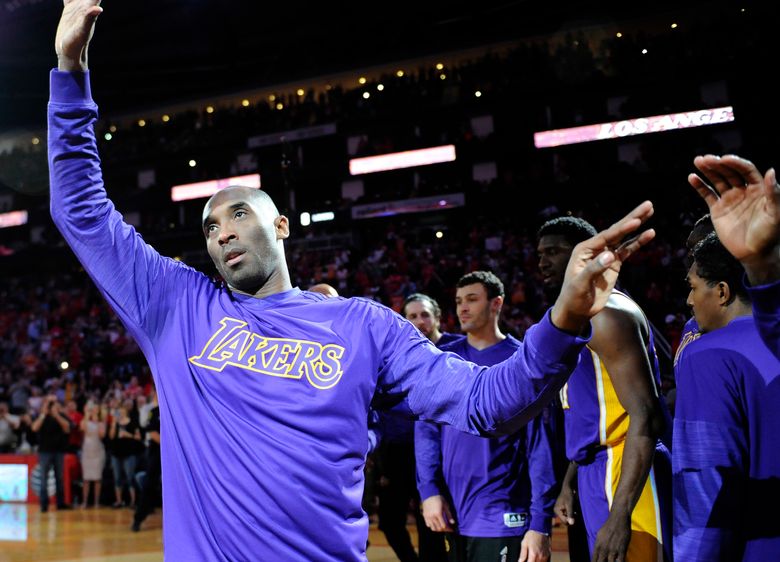 Kobe Bryant says he's willing to help out the Lakers front office