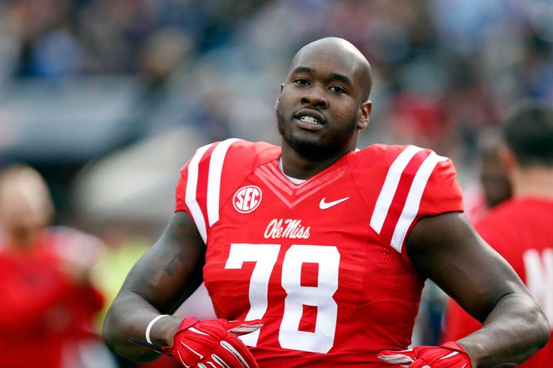 Texans lock up offensive tackle Laremy Tunsil with three year