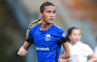 Rookie defender Carson Pickett starts with the Seattle Reign FC for a home preseason friendly against the University of Washington women’s soccer team Saturday April 9, 2016.