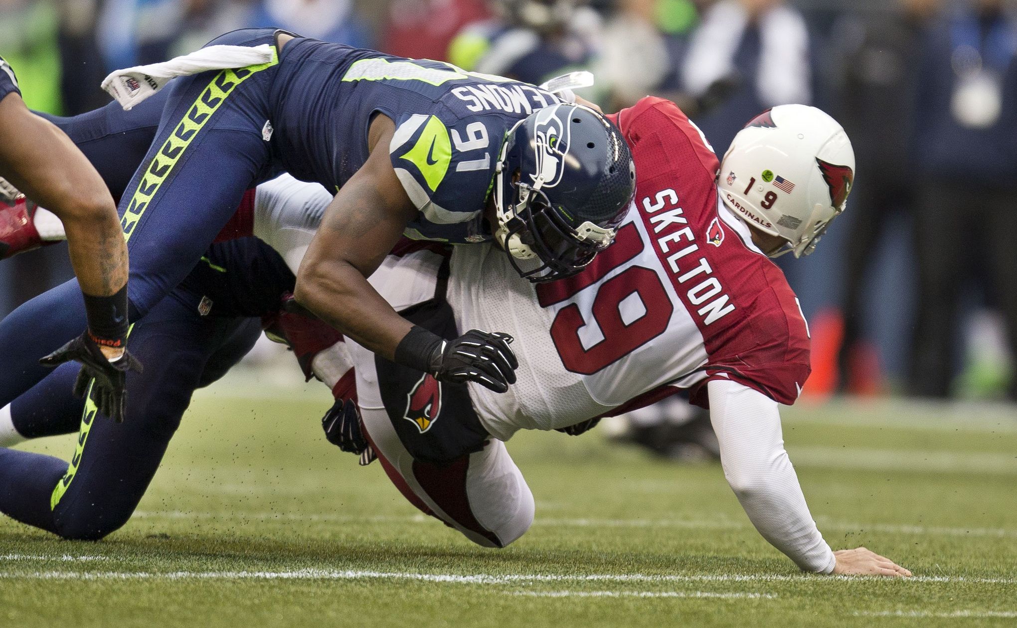 Seattle Seahawks bringing back DE Chris Clemons 