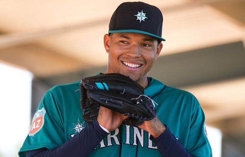 Mariners pitcher Taijuan Walker and his mother keep game in perspective