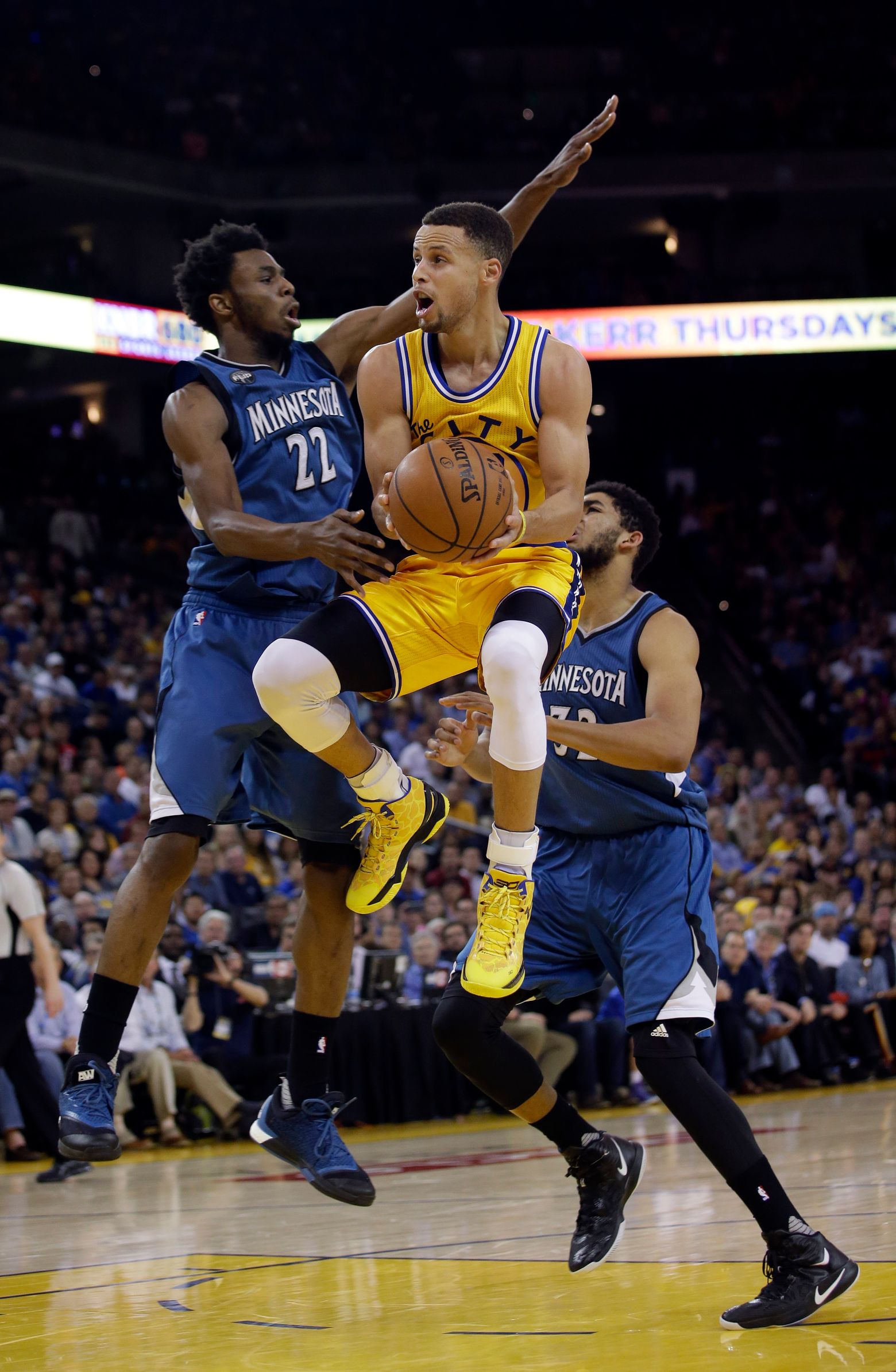 Warriors need 4-0 finish to set record with 73 wins | The Seattle Times