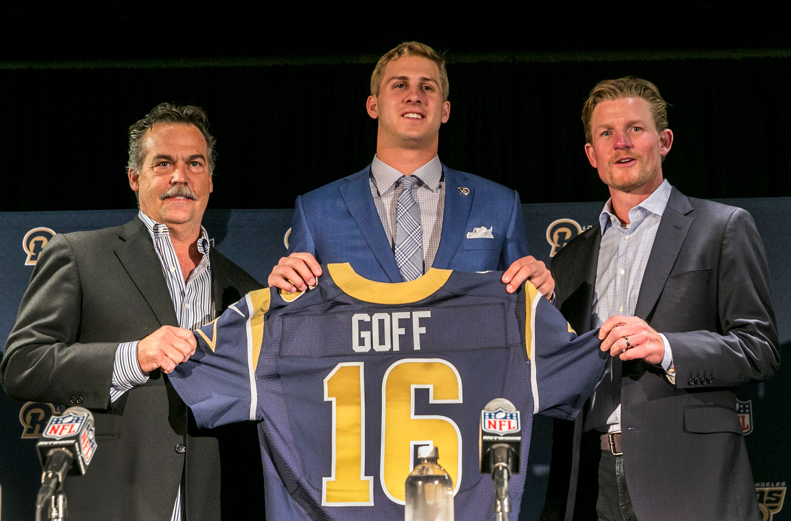 jared goff signed jersey