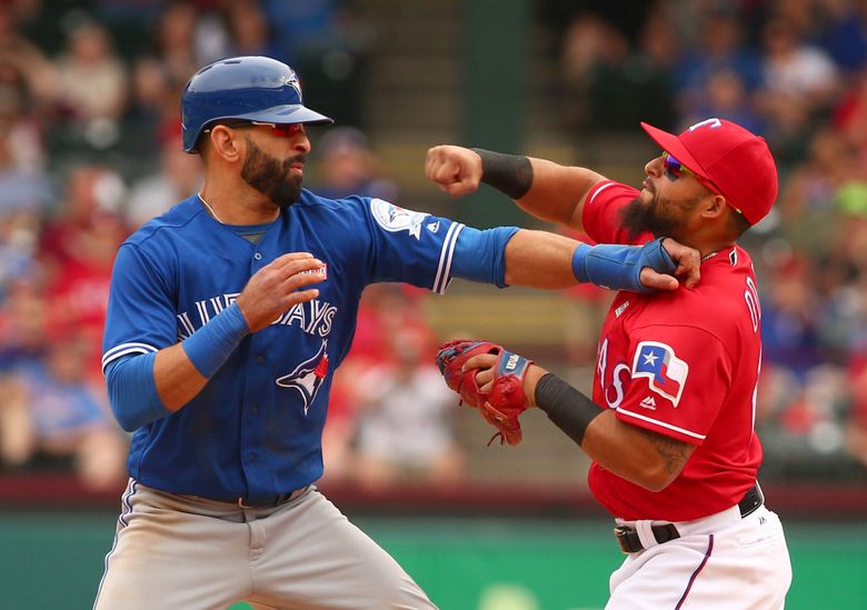 Jose Bautista hammers go-ahead three-run shot in ALDS Game 5, delivers epic  bat flip 