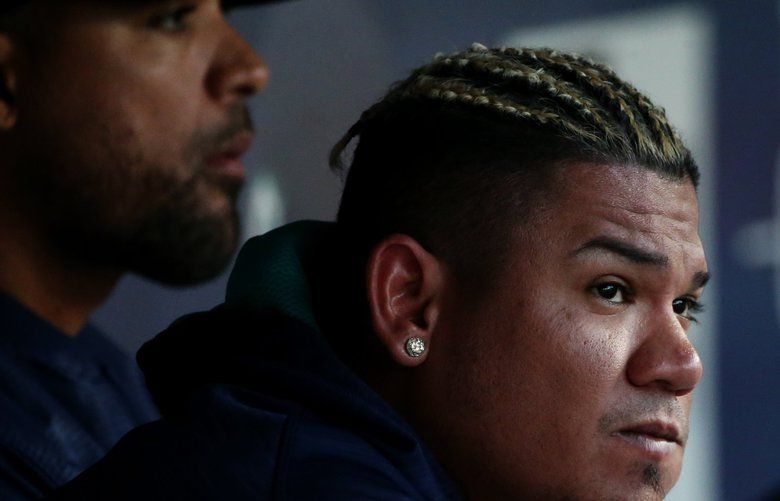 Mariners' Felix Hernandez loses blonde goatee, ending 'national