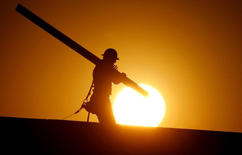 Suffocating heat wave in Phoenix starts easing after first major ...