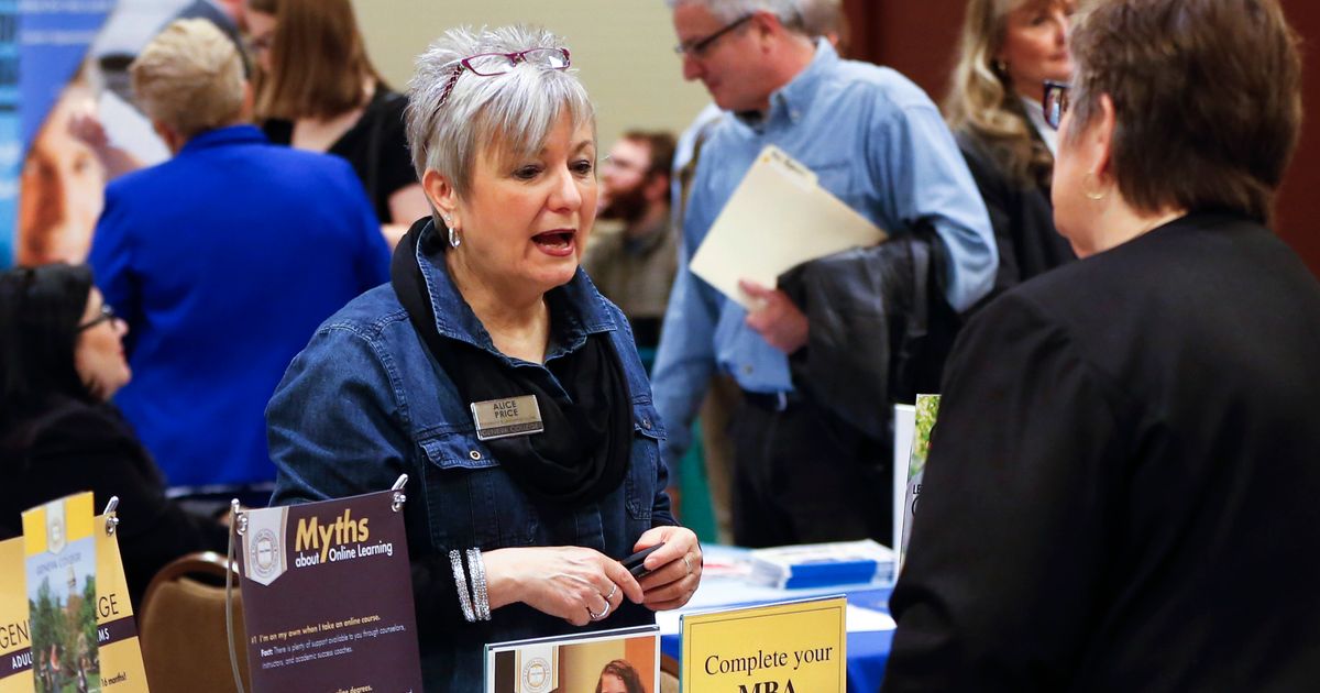 Fewer Americans Applied For Jobless Benefits Last Week The Seattle Times 6275