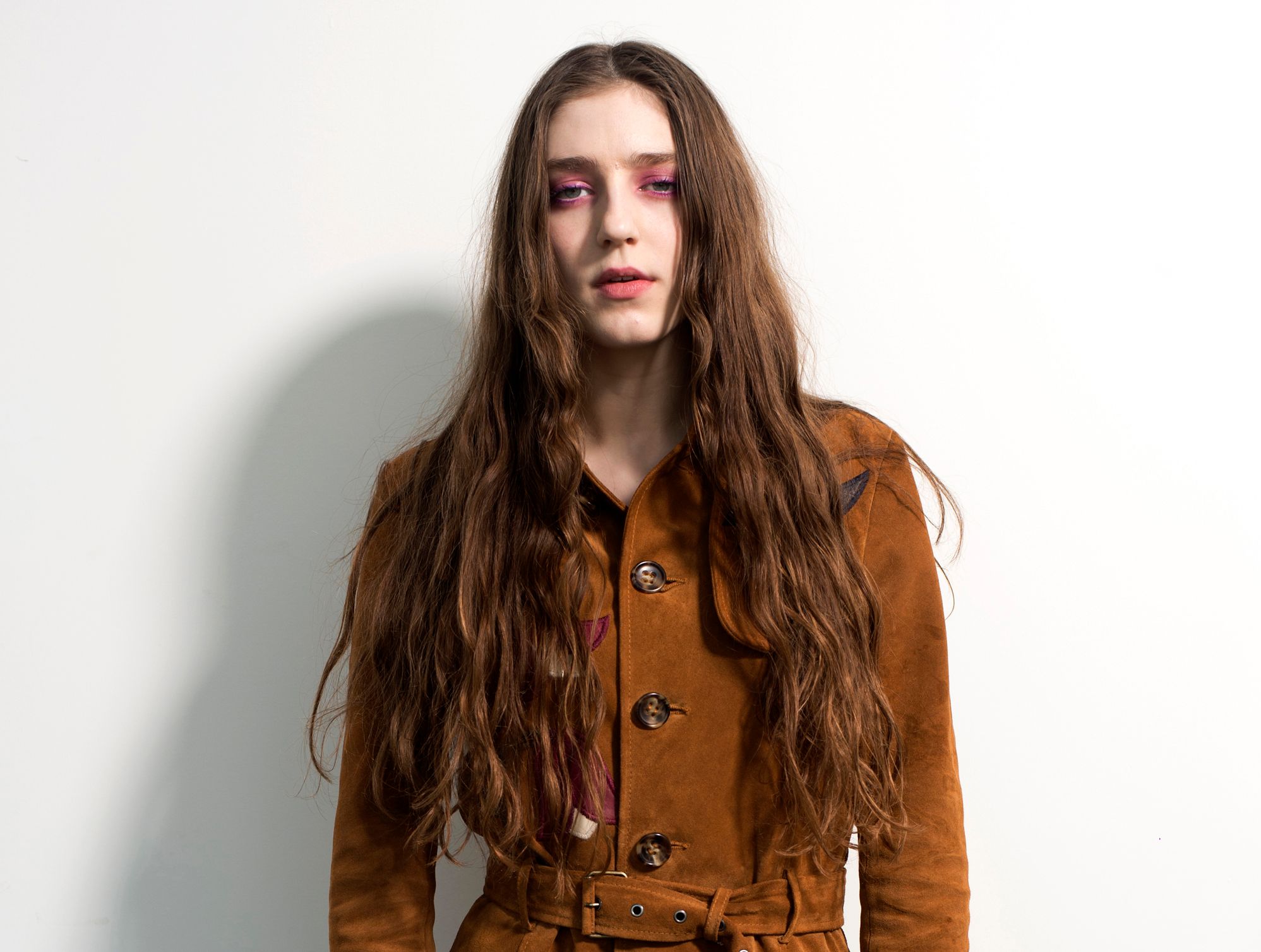 Singer Birdy finds freedom on 3rd album, 'Beautiful Lies' | The