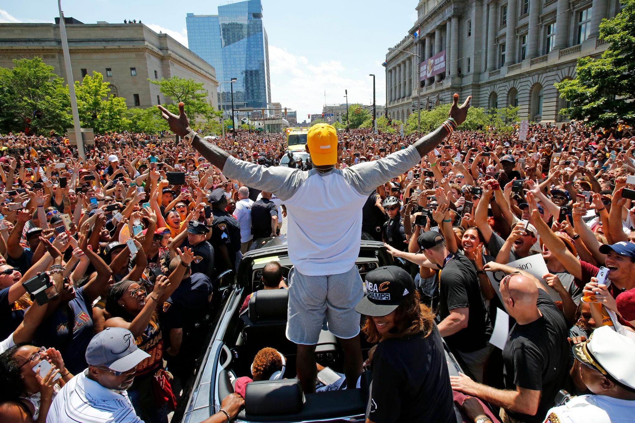 Cleveland Hopes LeBron James's Return Ends Title Drought - The New