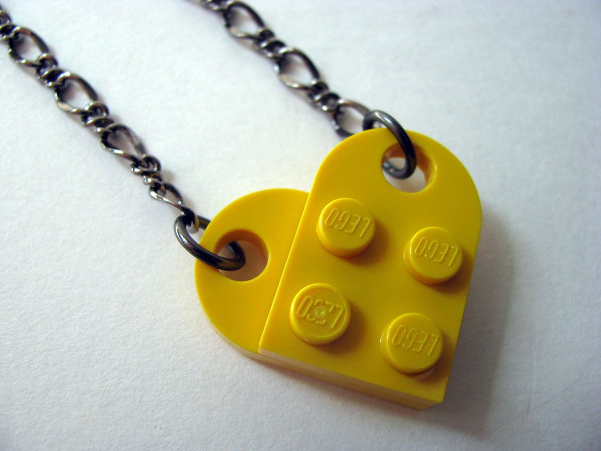 BrickCrafts LEGO® Fashion Jewelry Large Broken Heart Brooch Pin