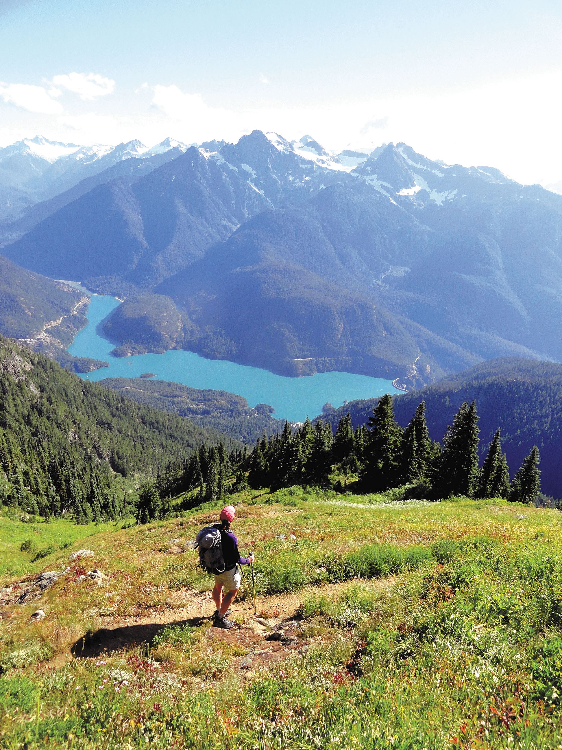 Best hikes outlet cascades national park