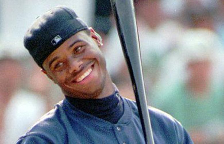 Greatest Show on Dirt on X: The smile, the swing, the backwards hat, Ken  Griffey Jr was that dude in the Home Run Derby. Camden Yards, 1993.  #HomeRunDerby #HRDerby  / X