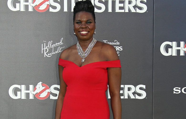 leslie jones red dress Leslie Jones wows in red Christian Siriano dress at 'Ghostbusters' premiere: 'It takes a real designer to design for a real woman' New York Daily News