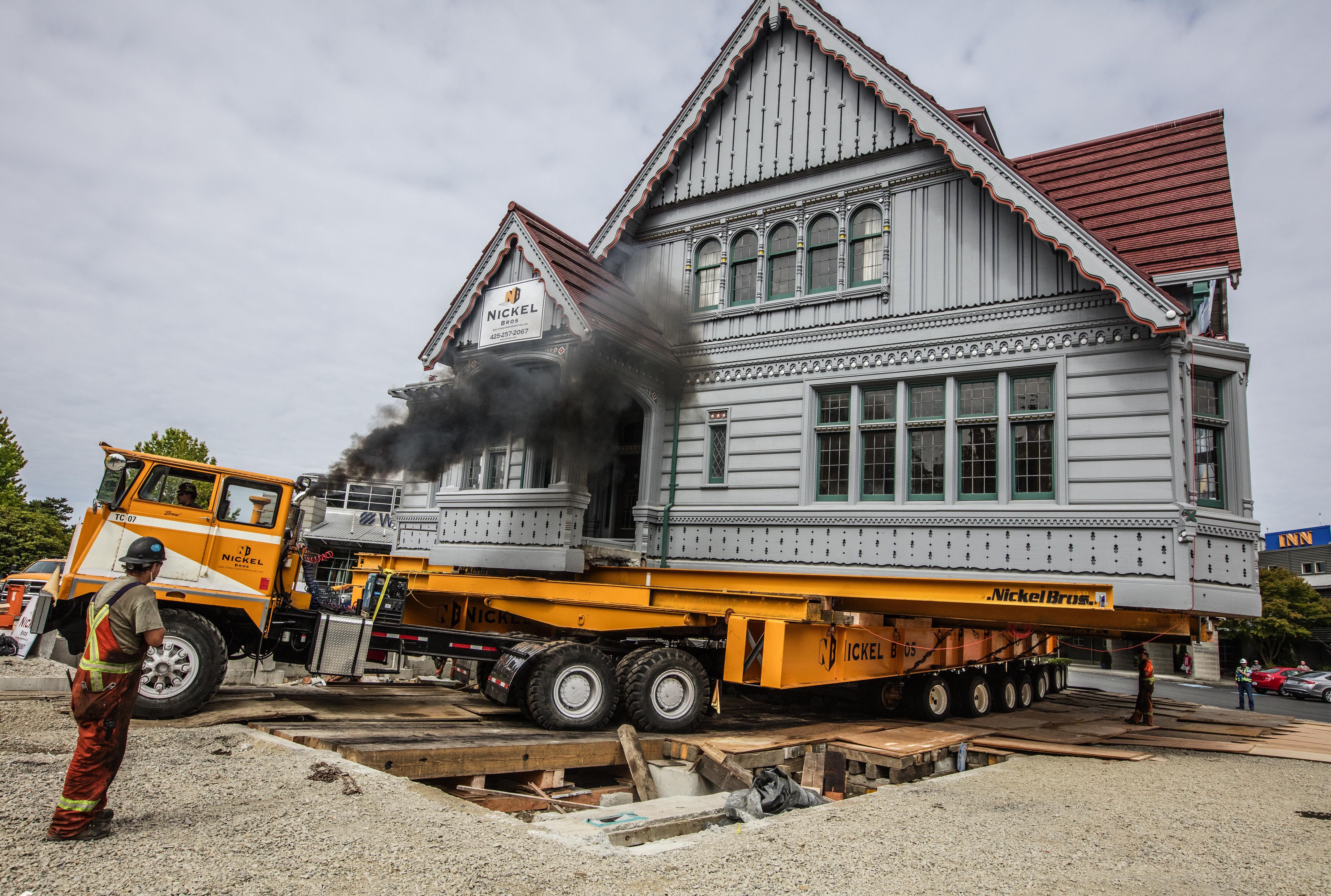 Historic Everett building is on the move again The Seattle Times