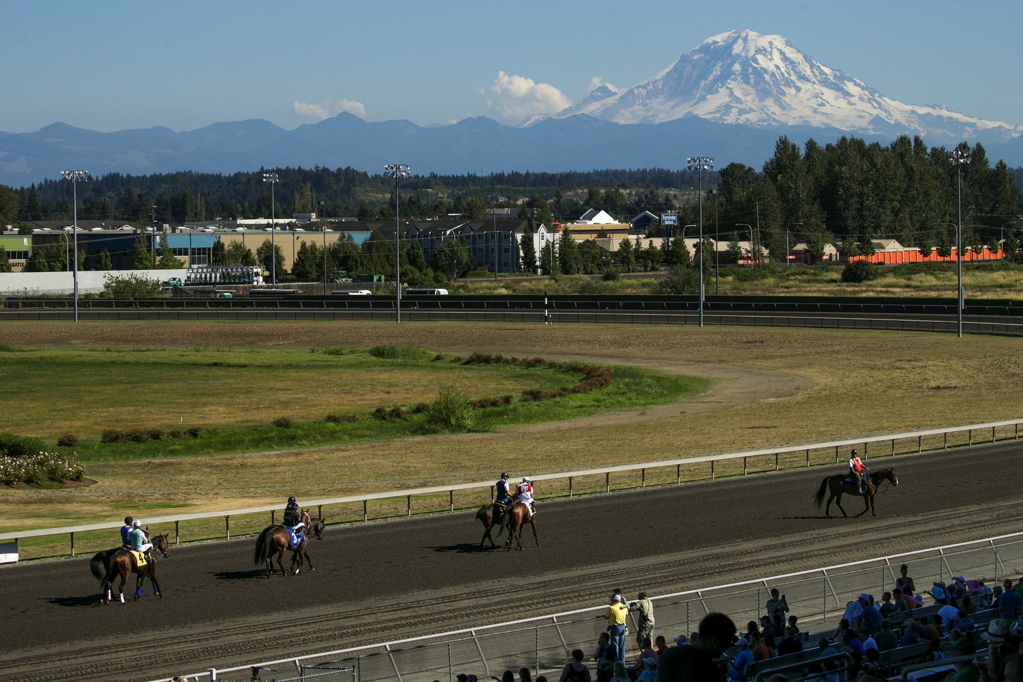 Point Piper takes Longacres Mile in track record time as Stryker Phd