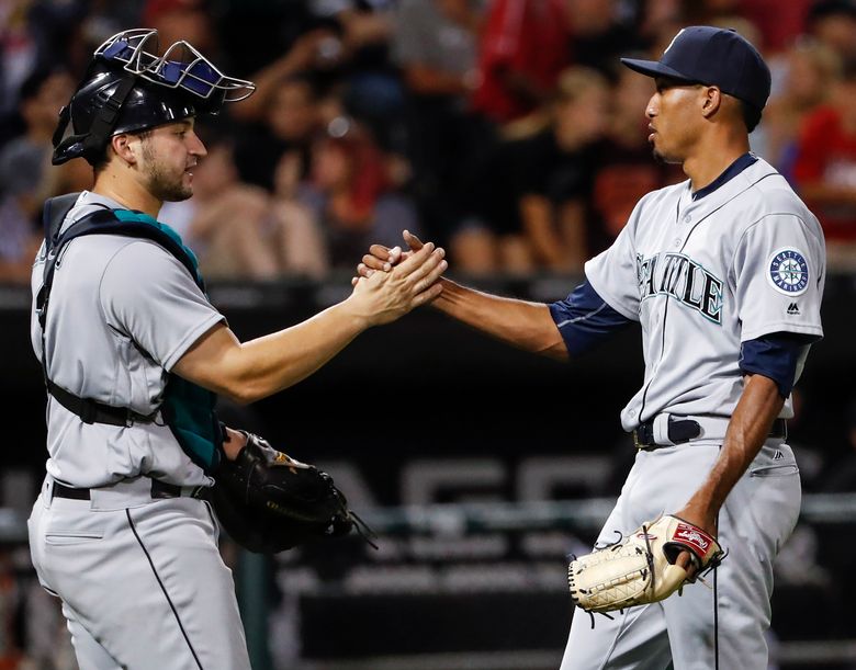 Chris Sale, White Sox dominate left-handed Mariners