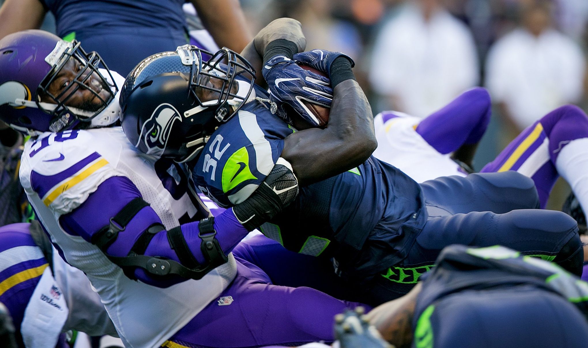 Russell Wilson, Seahawks struggle in exhibition loss to Vikings