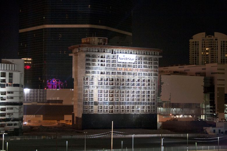 WATCH HERE: Last Riviera casino tumbles down after Vegas Strip