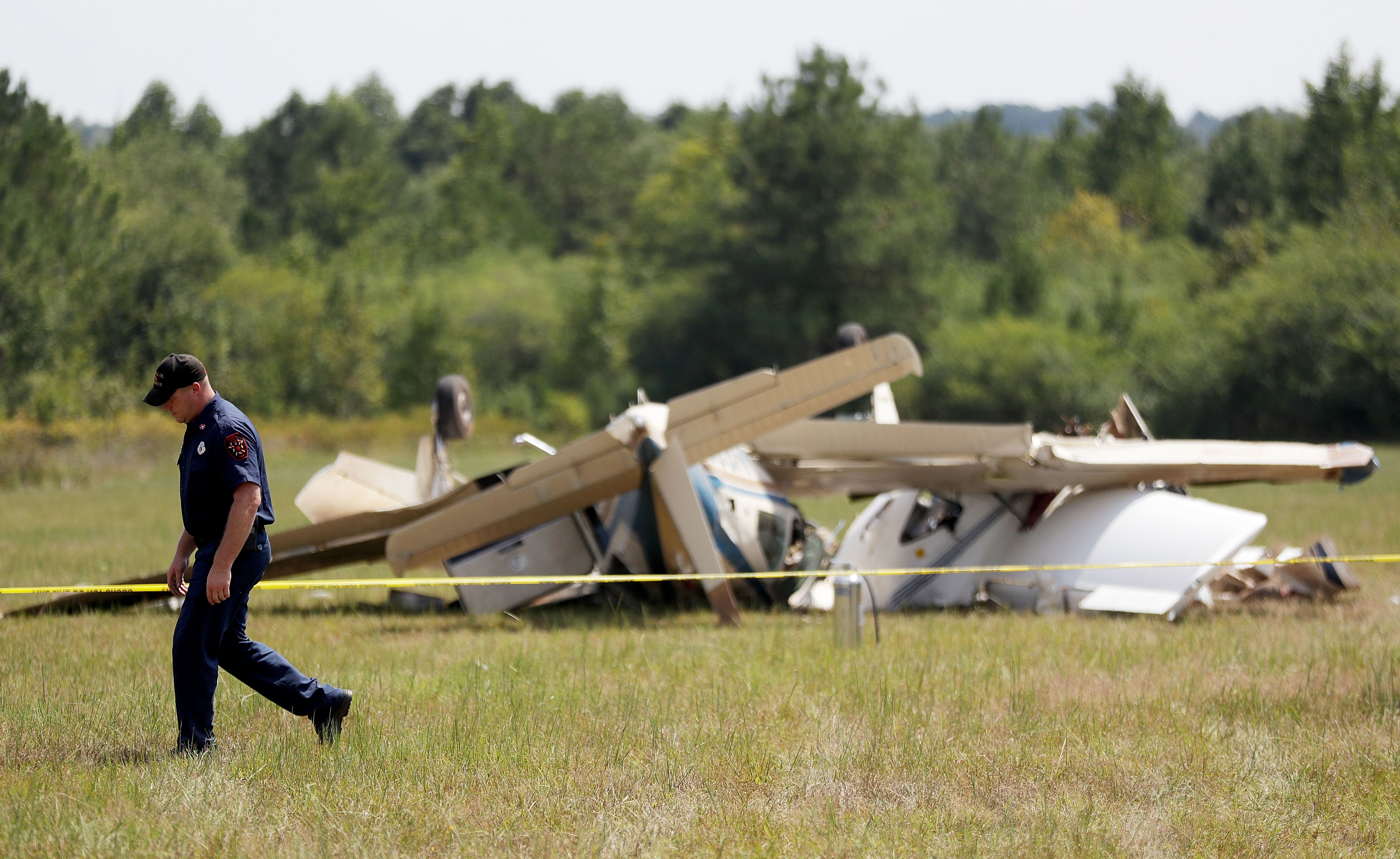 3 dead when 2 planes collide in air at small Georgia airport The