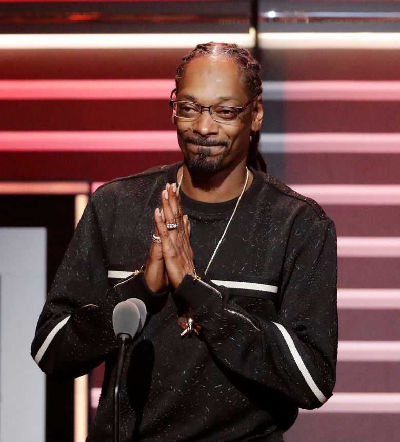 Billboard  BillboardSnoop Dogg, Kendrick Lamar Honored at BET Hip-Hop  Awards – Billboard