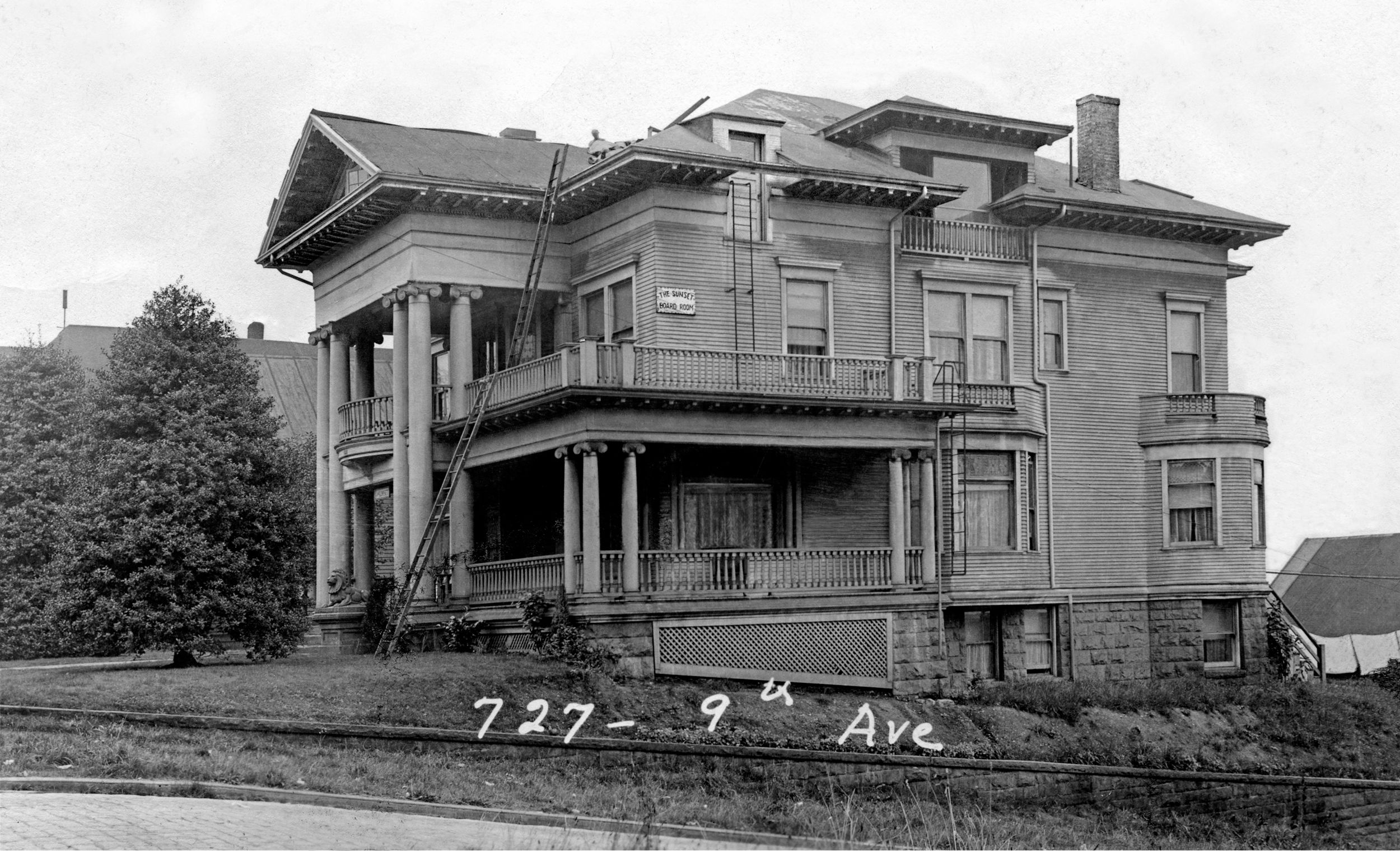 This magnificent mansion stood for 66 years on First Hill — even