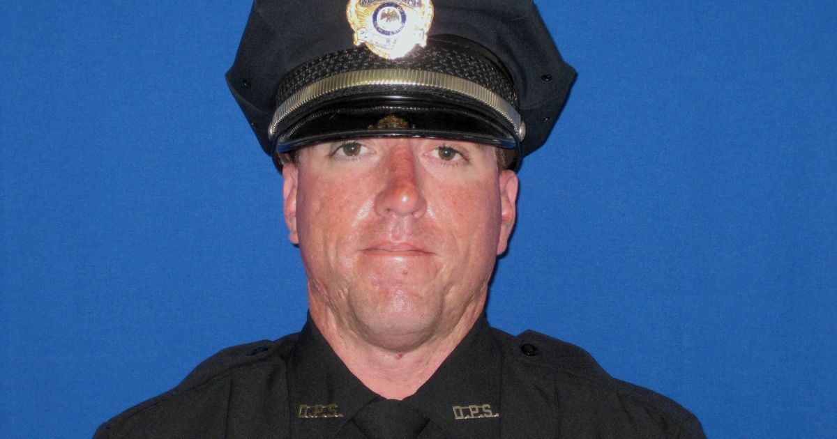 Officer, suspect shot and killed in New Mexico town The Seattle Times