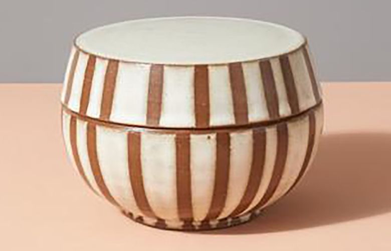 Jeremy 
Ayers 
Striped Salt 
Box, $55 
at jeremy-
ayers-
pottery
.myshopify
.com