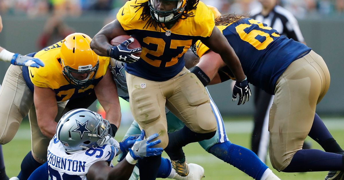 Photograph of rookie Packers' RB Eddie Lacy reveals significant