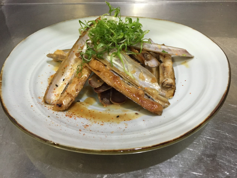 How To Catch And Cook Razor Clams.Seashore To Plate. 