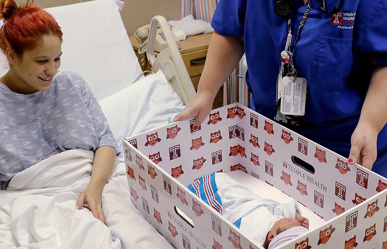 Pediatricians Babies should sleep in same room as parents The