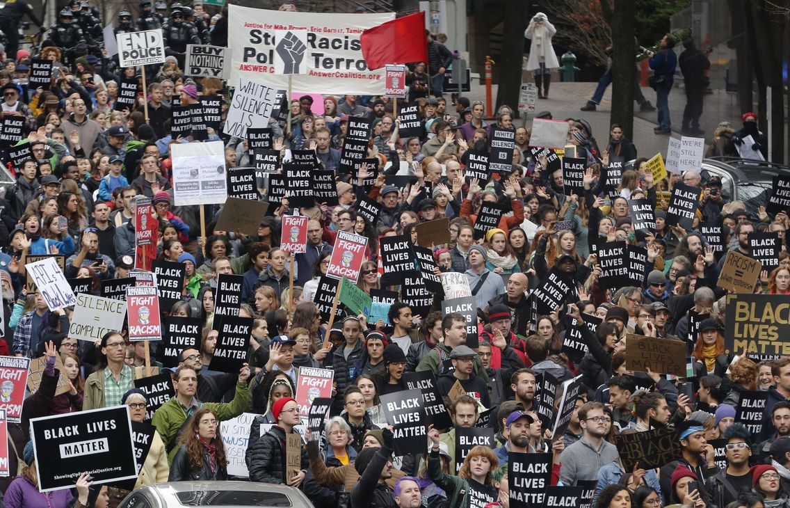 Black living matter перевод. Блэк Ливс Мэттер. Движение Блэк лайвс Мэттер. Блэк мэтерс лайв. Black Lives matter статистика.