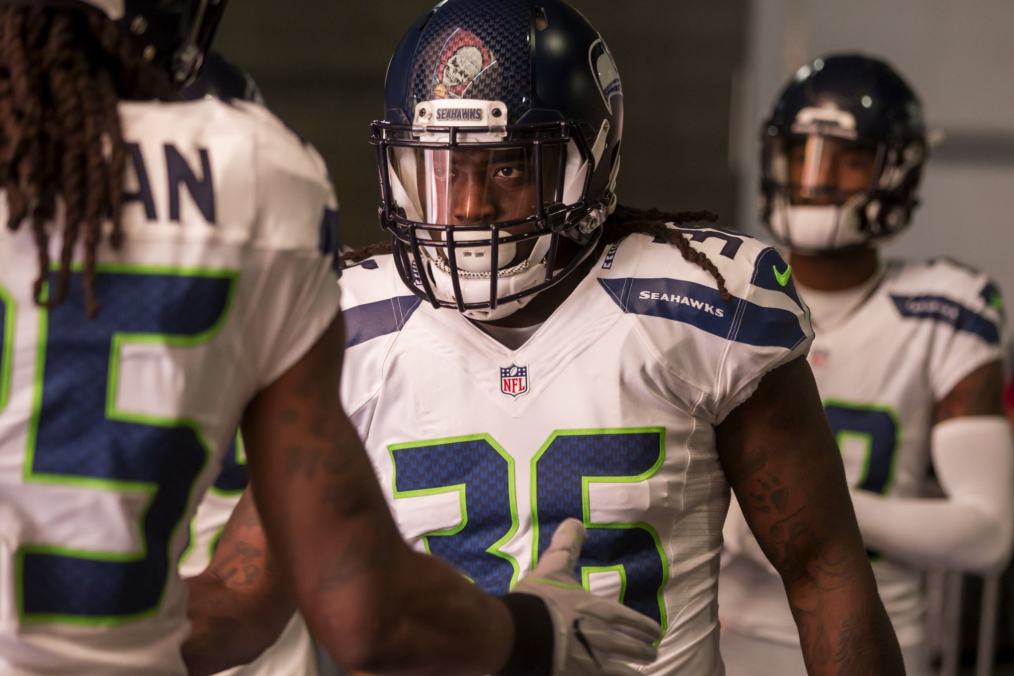 Alex Collins, Travis Homer or DeeJay Dallas: Which Seahawks RB Steps Up if  Chris Carson Is Out?