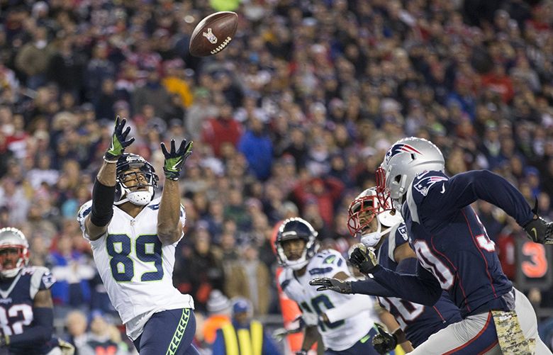 Seahawks vs. Patriots: 31-24, Seahawks - November 10, 2016 - Seattle  Seahawks quarterback Russell Wilson (3) during t…