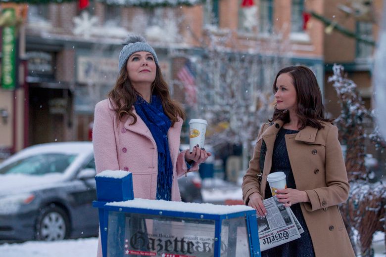 Lauren Graham and Alexis Bledel are back as mother-daughter duo Lorelai and Rory Gilmore in “Gilmore Girls: A Year in the Life.”  (Saeed Adyani/Netflix/TNS)