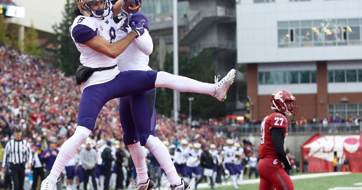 Huskies Roll Early Rout Cougars In Apple Cup The Seattle Times
